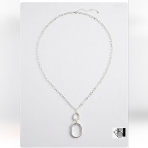 🆕️✨️ LONG SILVERTONE BRUSHED METAL OVAL PENDANT NECKLACE ✨️
